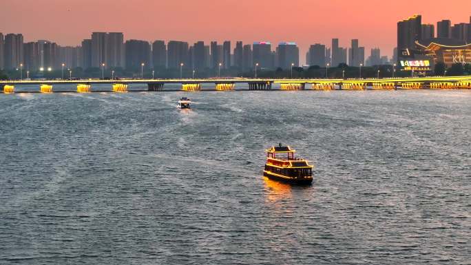 沈阳晚霞浑河游轮