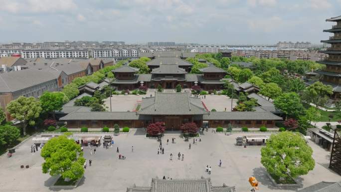 上海宝山寺寺庙中式建筑航拍