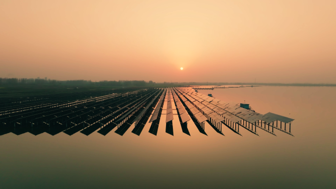 夕阳湖面光伏电站新能源绿色能源产业