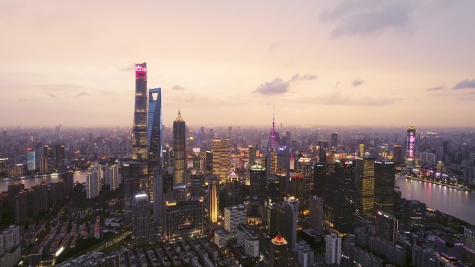 上海东方明珠地标黄金城夜景航拍长镜头