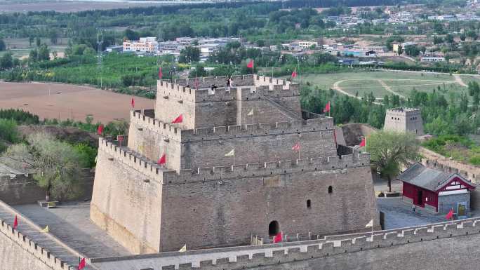 航拍陕西榆林红石峡长城镇北台旅游区