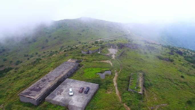 航拍武夷山黄岗山最高峰峡谷草甸森林云海