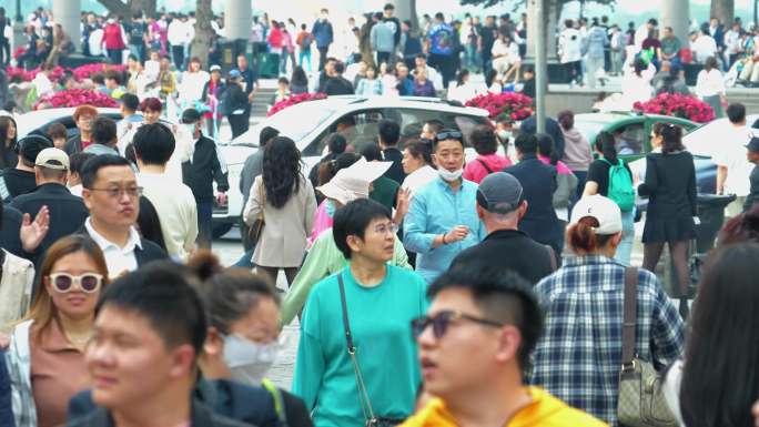 哈尔滨旅游游客黄金周文旅人多逛街夏季五一