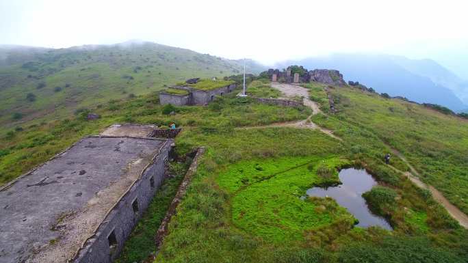 航拍武夷山黄岗山最高峰峡谷草甸森林云海