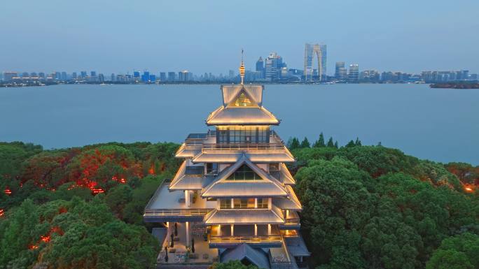 苏州金鸡湖桃花岛紫气阁中式建筑夜景航拍