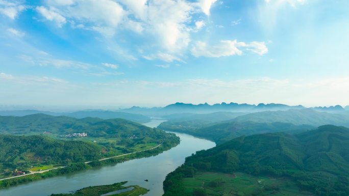 蓝天白云青山绿水河流