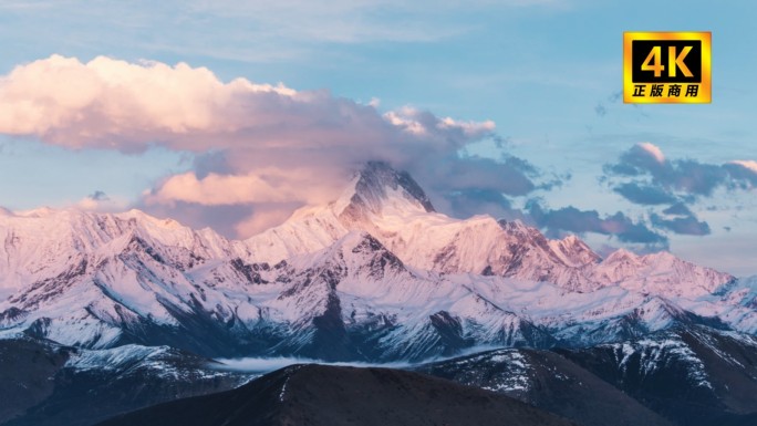 贡嘎雪山牛背山日出云海延时