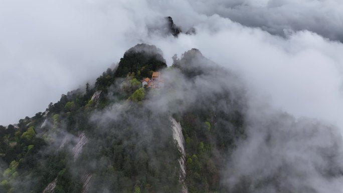 航拍渭南华阴地标华山晚霞日落火烧云云海