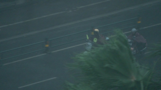 暴风雨