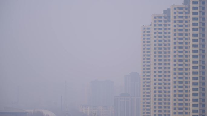 郑州城市雾霾天气雾气环境大气空气污染严重