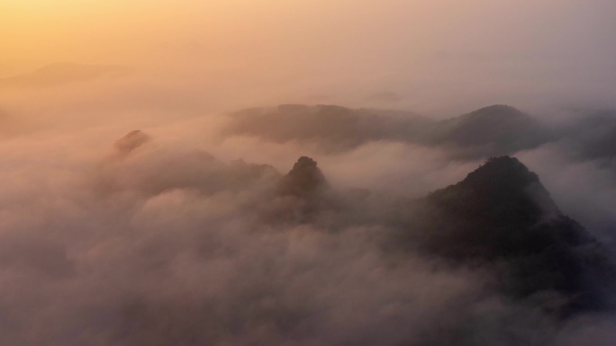 回南天云海日出晨光