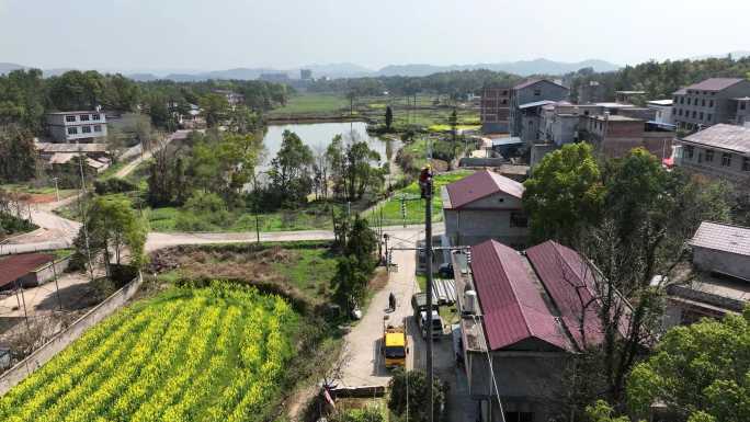 航拍国网供电春季维修线路