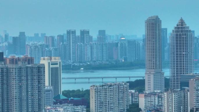 湖北武汉长江高楼大厦摩天大楼航拍城市建设