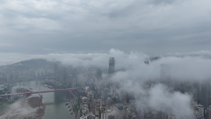 重庆渝中区CBD平流雾航拍