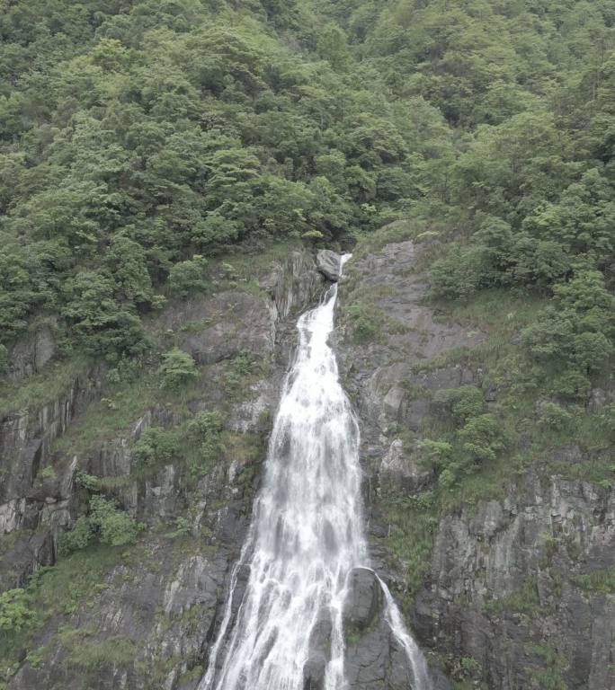 庐山谷帘泉瀑布