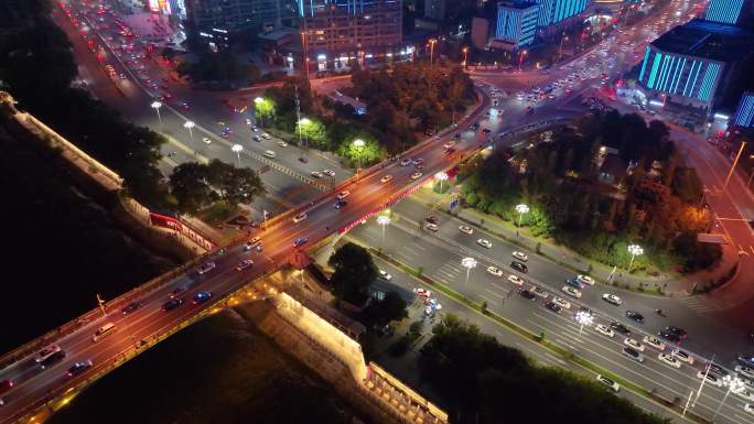 长沙夜景橘子洲大桥湘江中路车流交通航拍立