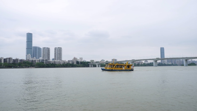 柳州天际线 柳江河 水上公交