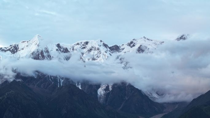 南迦巴瓦日照金山延时