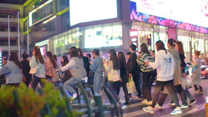 杭州城市夜晚行人人群人流夜景街景视频素材