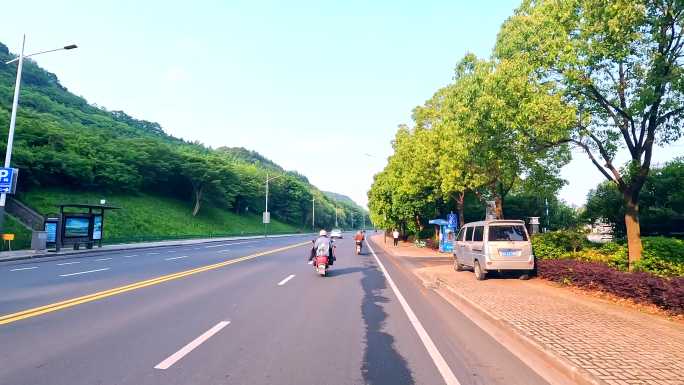 一路骑行空镜的上班路上