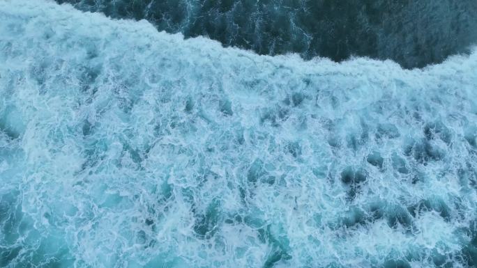 4k航拍下的巴厘岛海浪