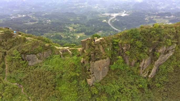 重庆风吹岭航拍登山徒步