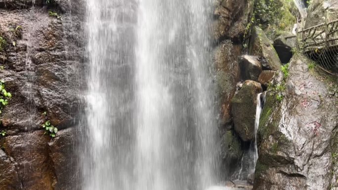 自然风光山水瀑布流水