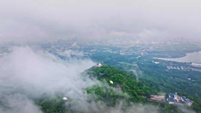 云雾缭绕紫金山天文台