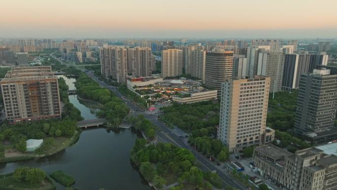 上海嘉定区嘉定新城宝龙广场傍晚航拍