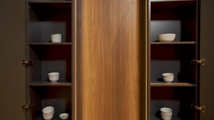装修橱柜开柜门 关柜门