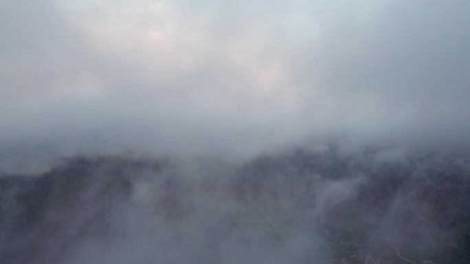 云端下的梅里雪山
