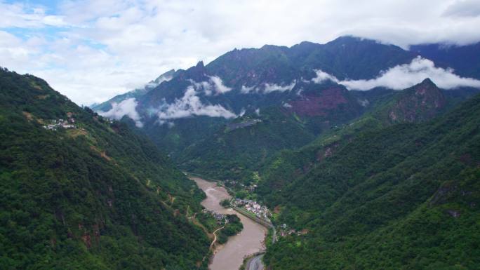 峡谷河流航拍