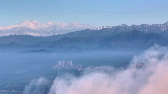 日照雪山