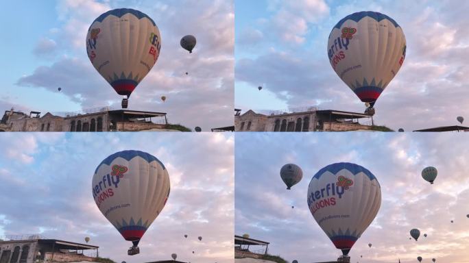 土耳其卡帕多奇亚热气球升空