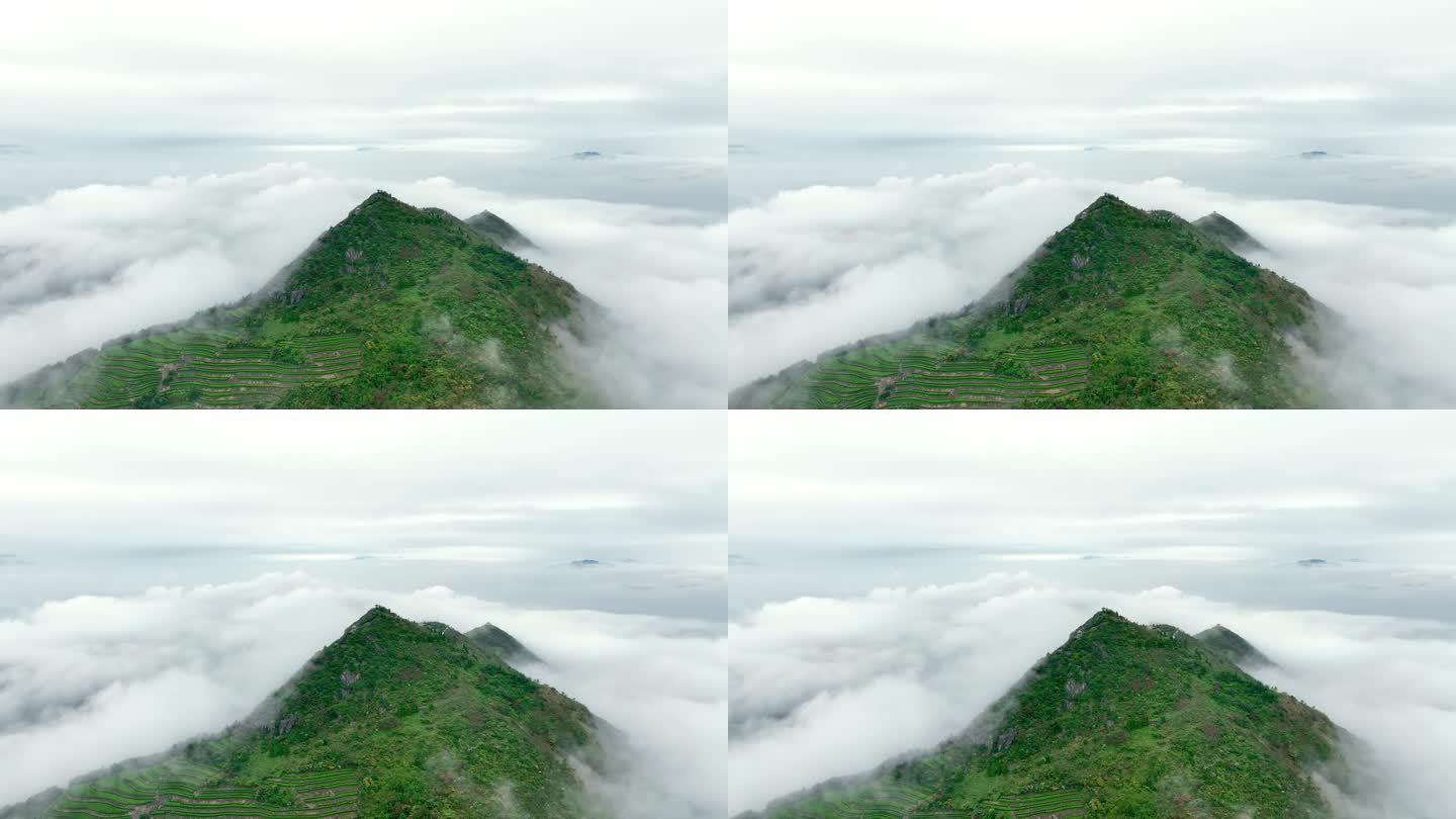 直飞航拍临海羊岩山羊岩之巅云雾缭绕