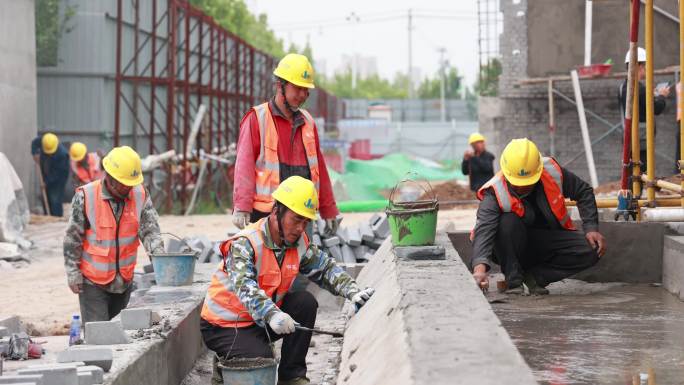 建筑工地工人施工建设