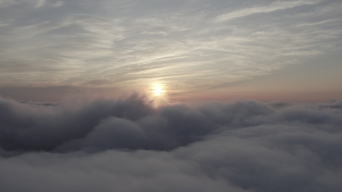 平流雾 穿云 空境 夕阳