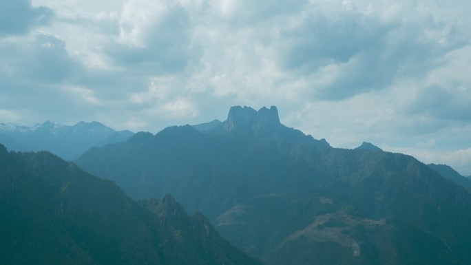 4K怒江峡谷皇冠峰