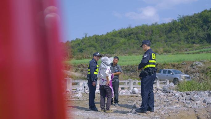 土地纠纷 村民矛盾 材 民警调解矛盾纠纷