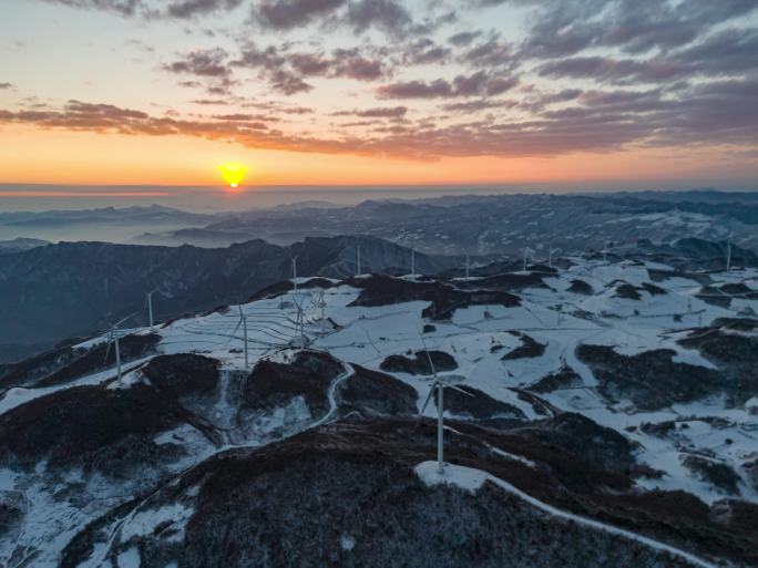 雪山风电风车延时5