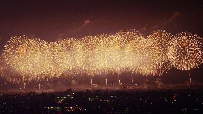 日本长冈烟花节