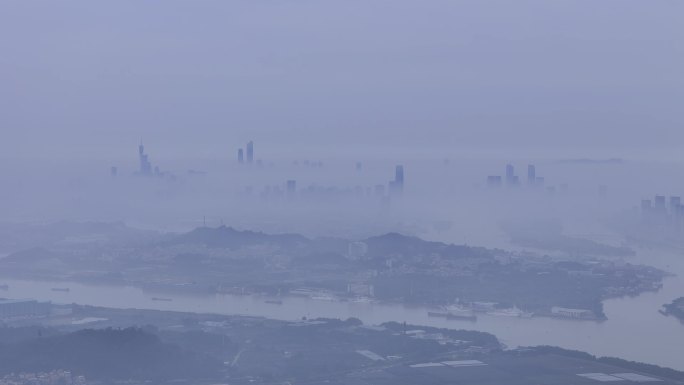 阴雨天下的灰霾广州