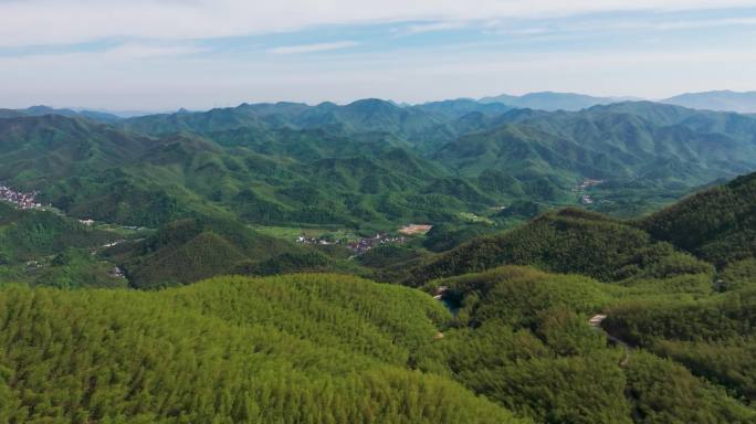 杭州余杭黄湖王位山春天航拍