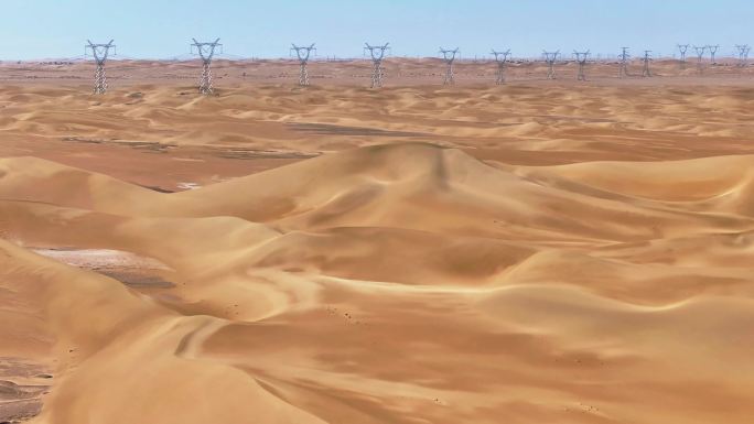 塔克拉玛干大沙漠新疆沙漠沙漠电网