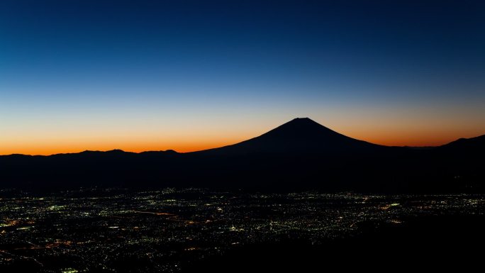 日本的黎明和富士山