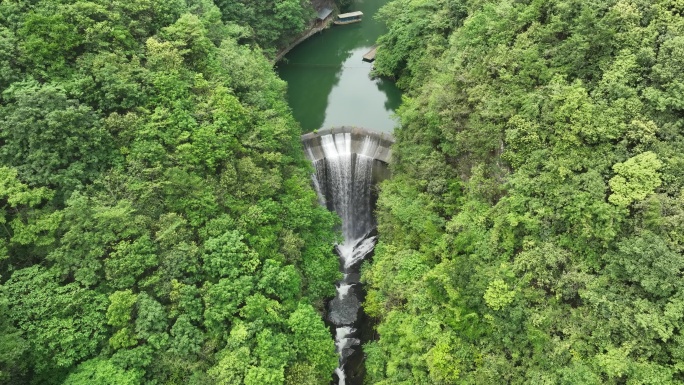 开阳十里画廊香火岩