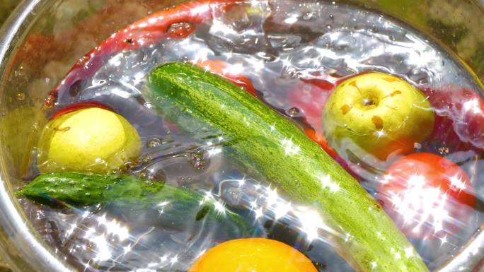 夏天洗水果蔬菜空境