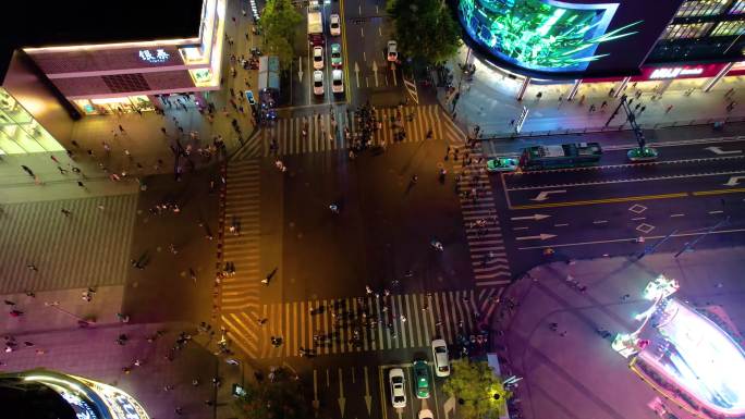 杭州西湖马路车流夜景9