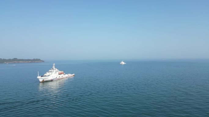 北海涠洲岛海上大海游艇船航拍