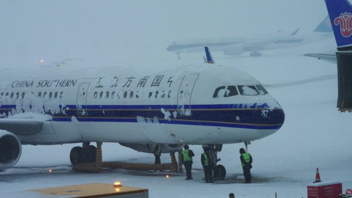 北京大兴机场雪景